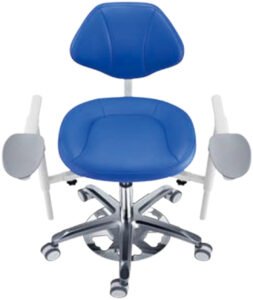Tabouret dentaire PLST-216 vu de face, accoudoirs escamotés